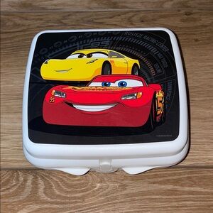 Tupperware Disney Cars Lightning McQueen Sandwich Keeper